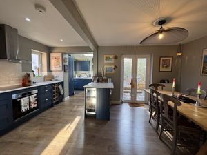 Kitchen/Diner- click for photo gallery